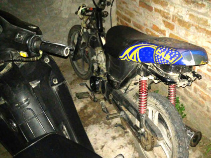 Secuestran varias motos en operativo en la Plaza Principal Secuestran varias motos en operativo en la Plaza Principal