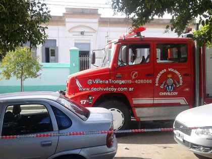 Amenaza de bomba en la Escuela N°5: Evacuaron 200 alumnos Amenaza de bomba en la Escuela N°5: Evacuaron 200 alumnos