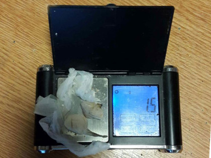 Realizan dos procedimientos anti-droga y secuestran una moto por infracción de tránsito Realizan dos procedimientos anti-droga y secuestran una moto por infracción de tránsito