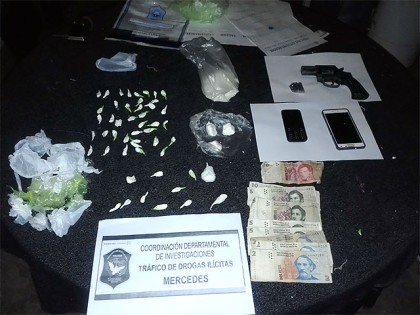 La Policía de Chivilcoy realiza importante procedimiento anti-drogas La Policía de Chivilcoy realiza importante procedimiento anti-drogas