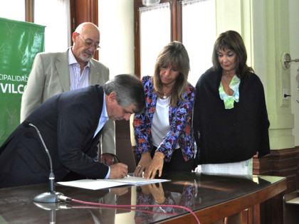 Se firmó la primera escritura de la ampliación del parque industrial Se firmó la primera escritura de la ampliación del parque industrial