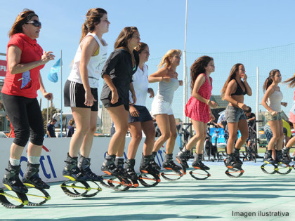 Se realizará en la Plaza 25 de mayo una clase de “Kangoo Jumps” Se realizará en la Plaza 25 de mayo una clase de “Kangoo Jumps”
