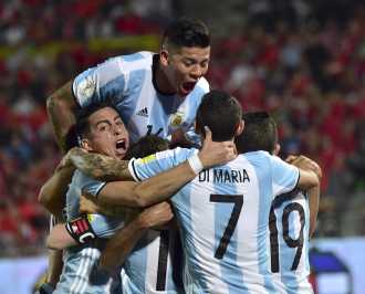 La Selección le ganó 2 a 0 a Bolivia en Córdoba item-thumbnail