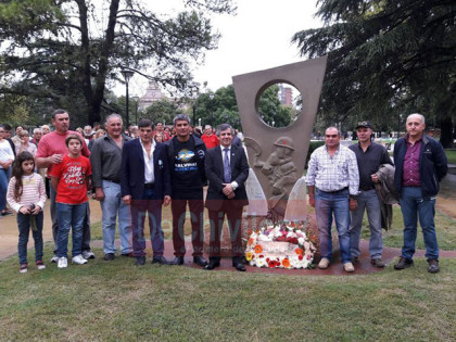 A 34 Años de Malvinas: Sentido Homenaje en el Acto Oficial A 34 Años de Malvinas: Sentido Homenaje en el Acto Oficial
