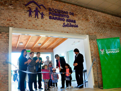 Fue inaugurado el Playón de la Sociedad de Fomento “Barrio Adas Solidaria” Fue inaugurado el Playón de la Sociedad de Fomento “Barrio Adas Solidaria”