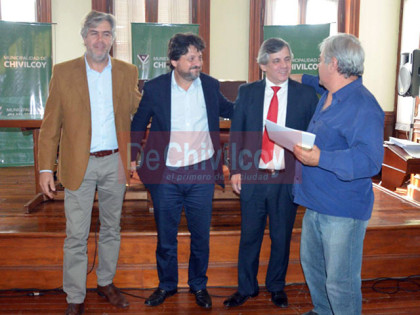 El Intendente entregó 23 escrituras de regularización dominial El Intendente entregó 23 escrituras de regularización dominial