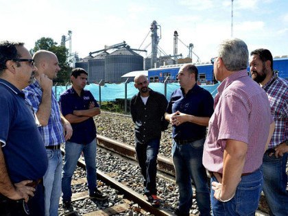 Reunión por las vías del Sarmiento Reunión por las vías del Sarmiento