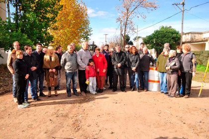 Se inició obra de cordón cuneta Se inició obra de cordón cuneta