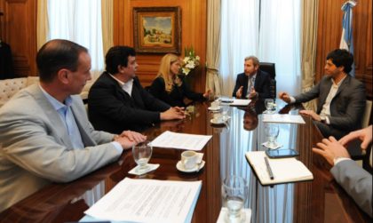 García De Luca recibió pedido de alcaldes para la llegada de Gendarmería García De Luca recibió pedido de alcaldes para la llegada de Gendarmería