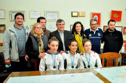 El Intendente recibió a las patinadoras que participarán del Campeonato Panamericano en Brasil El Intendente recibió a las patinadoras que participarán del Campeonato Panamericano en Brasil