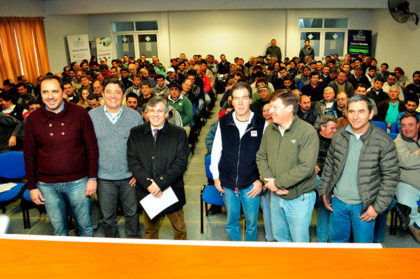 El Intendente presente en la capacitación para operarios en pulverización El Intendente presente en la capacitación para operarios en pulverización