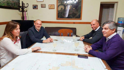 La diputada por el massismo, Valeria Arata, se reunió ayer con Guillermo Britos La diputada por el massismo, Valeria Arata, se reunió ayer con Guillermo Britos