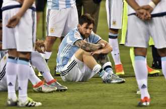 Messi y su padre, condenados, podrán eludir la prisión item-thumbnail