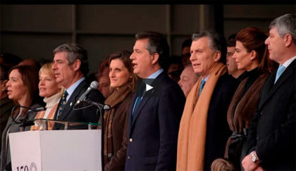 Macri: “Trabajaremos para que el campo sienta que se le sacó la pata de encima” Macri: “Trabajaremos para que el campo sienta que se le sacó la pata de encima”