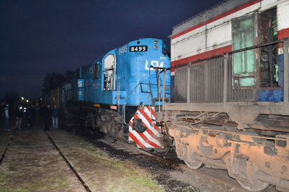 Ferrobaires suspendió sus servicios a raíz del choque de trenes que arrojó un saldo de 30 heridos Ferrobaires suspendió sus servicios a raíz del choque de trenes que arrojó un saldo de 30 heridos
