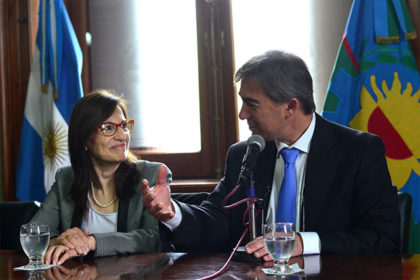 Científica oriunda de Alberti, ciudadana Ilustre de la Provincia de Buenos Aires Científica oriunda de Alberti, ciudadana Ilustre de la Provincia de Buenos Aires