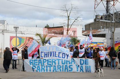 Frente Gremial Docente: Jornada de Movilización y entrega de petitorio en el Consejo Escolar Frente Gremial Docente: Jornada de Movilización y entrega de petitorio en el Consejo Escolar