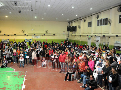 Marcha Federal. En Chivilcoy: Acto en Estadio Centro y paso de una de sus columnas Marcha Federal. En Chivilcoy: Acto en Estadio Centro y paso de una de sus columnas