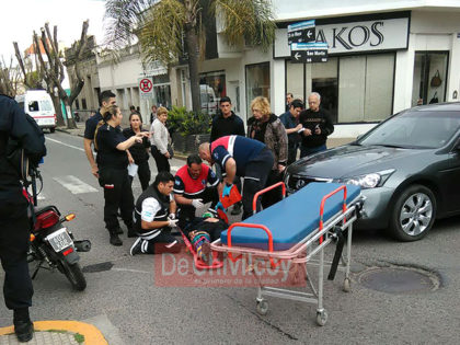 Una oficial de Policía resultó con lesiones leves en un accidente ocurrido esta mañana Una oficial de Policía resultó con lesiones leves en un accidente ocurrido esta mañana