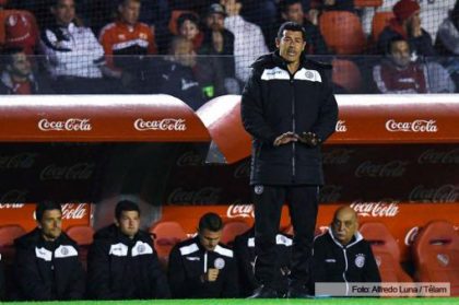 Copa Sudamericana. Almirón: “Ya nos vamos a ver cara a cara con Milito” Copa Sudamericana. Almirón: “Ya nos vamos a ver cara a cara con Milito”