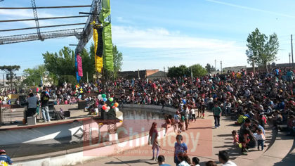 Anfiteatro Municipal: 20° Fiesta para los Chicos a puro sol, organizada por la Juventud Peronista Anfiteatro Municipal: 20° Fiesta para los Chicos a puro sol, organizada por la Juventud Peronista