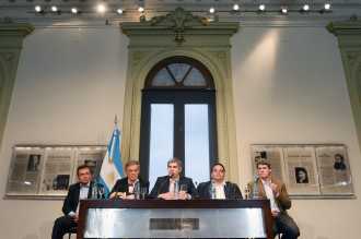 Acordaron bono de $2.000 para privados y frenan paro de la CGT Acordaron bono de $2.000 para privados y frenan paro de la CGT