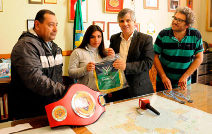 Britos recibió a la campeona de la liga de boxeo de las estrellas del Gran Buenos Aires Britos recibió a la campeona de la liga de boxeo de las estrellas del Gran Buenos Aires