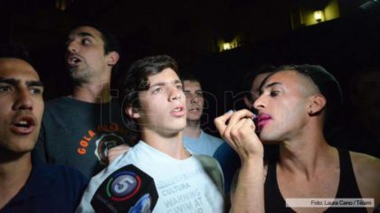 Disturbios y balas de goma en la marcha de mujeres en Rosario Disturbios y balas de goma en la marcha de mujeres en Rosario