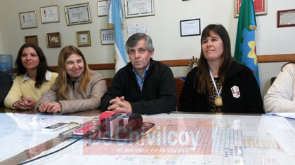 Secundaria 8: Mención Especial de $100.000 en el Certamen “Maestros Argentinos” Secundaria 8: Mención Especial de $100.000 en el Certamen “Maestros Argentinos”