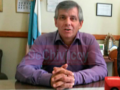Intendente Britos: “No se puede poner en riesgo ni en juego la salud pública” Intendente Britos: “No se puede poner en riesgo ni en juego la salud pública”