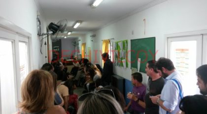 Hoy en Chivilcoy: Paro y asamblea de profesionales de la Salud Pública Hoy en Chivilcoy: Paro y asamblea de profesionales de la Salud Pública