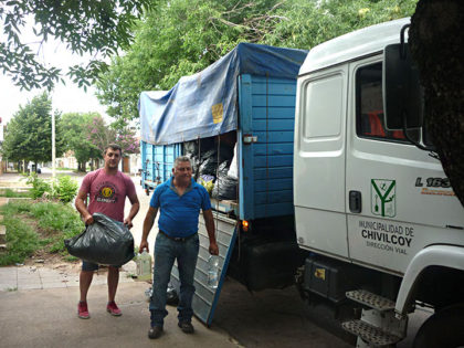 Inundados: Donaciones de vecinos de nuestra ciudad llegaron a Pergamino Inundados: Donaciones de vecinos de nuestra ciudad llegaron a Pergamino