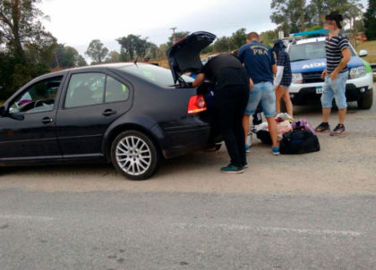 Cuatro jóvenes de Chivilcoy fueron aprehendidos con droga en Mar del Plata Cuatro jóvenes de Chivilcoy fueron aprehendidos con droga en Mar del Plata