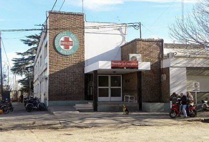 Colisión en un automóvil y una moto con un herido de gravedad Colisión en un automóvil y una moto con un herido de gravedad
