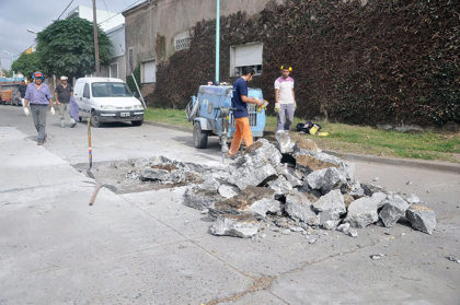 Avanza un importante plan de bacheo Avanza un importante plan de bacheo