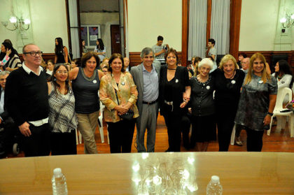 Reconocimiento a tres chivilcoyanas en el acto por el Día de la Mujer Reconocimiento a tres chivilcoyanas en el acto por el Día de la Mujer