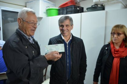El intendente entregó un subsidio al Centro de Formación Profesional 401 El intendente entregó un subsidio al Centro de Formación Profesional 401
