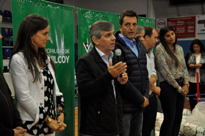 Importante entrega de material deportivo a los Clubes de Chivilcoy Importante entrega de material deportivo a los Clubes de Chivilcoy