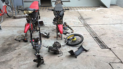Detienen a una persona y secuestran dos motocicletas y autopartes Detienen a una persona y secuestran dos motocicletas y autopartes