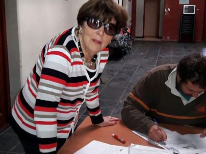 Avales para Randazzo: La mamá lideró en el PJ Chivilcoy la jornada para juntar firmas para la candidatura a senador Avales para Randazzo: La mamá lideró en el PJ Chivilcoy la jornada para juntar firmas para la candidatura a senador