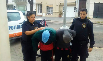 Secuestran drogas y dinero en efectivo en un allanamiento Secuestran drogas y dinero en efectivo en un allanamiento