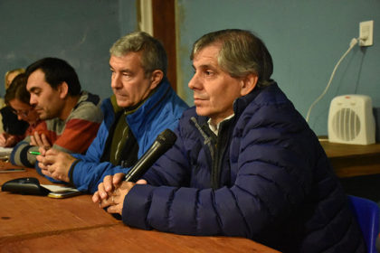 El Intendente encabezó la reunión vecinal del Barrio Blanco El Intendente encabezó la reunión vecinal del Barrio Blanco