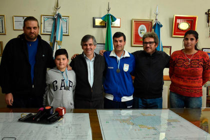 El intendente recibió a campeones del Torneo Nardelli de tiro El intendente recibió a campeones del Torneo Nardelli de tiro
