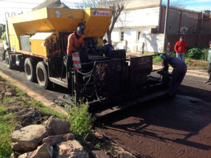 Finaliza la obra de asfalto en Moquehuá Finaliza la obra de asfalto en Moquehuá