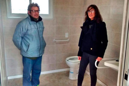 El Polideportivo Municipal cuenta con un nuevo baño para personas discapacitadas item-thumbnail