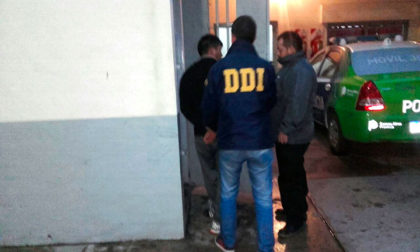 Efectúan dos allanamientos y detienen a dos personas imputadas del delito de robo Efectúan dos allanamientos y detienen a dos personas imputadas del delito de robo