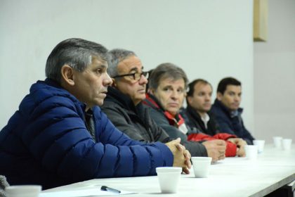 Reunión barrial en el Club Rivadavia Reunión barrial en el Club Rivadavia