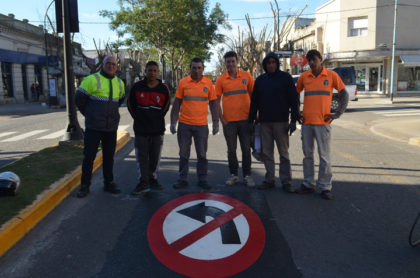 Señalización horizontal en la Avenida Soárez Señalización horizontal en la Avenida Soárez