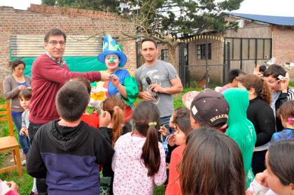 Festejo del Día del Niño en el Barrio San Bartolomé item-thumbnail