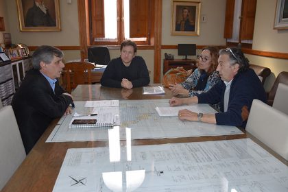 Reunión con la Comisión de Fomento “Avenida de Tomaso Chivilcoy” Reunión con la Comisión de Fomento “Avenida de Tomaso Chivilcoy”